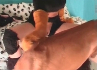 Hot girl pleasing her pooch